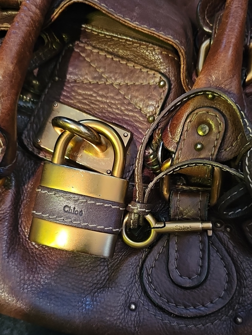 Chloé Cherry 🍒Oxblood 2006 Paddington Leather Satchel Lock Key Brass - Picture 3 of 16
